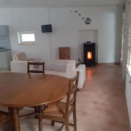 Appartemment Situe A Les Bains