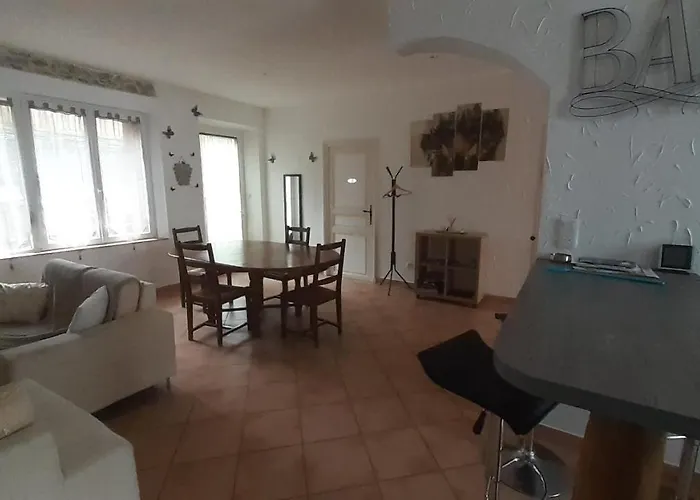 Appartement Appartemment Situé A Les Bains Lacaune