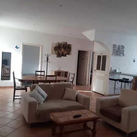 Appartemment Situé A Les Bains Lacaune