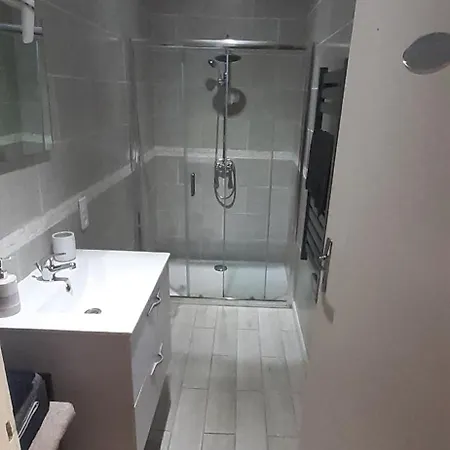 Apartamento Appartemment Situé A Les Bains Lacaune